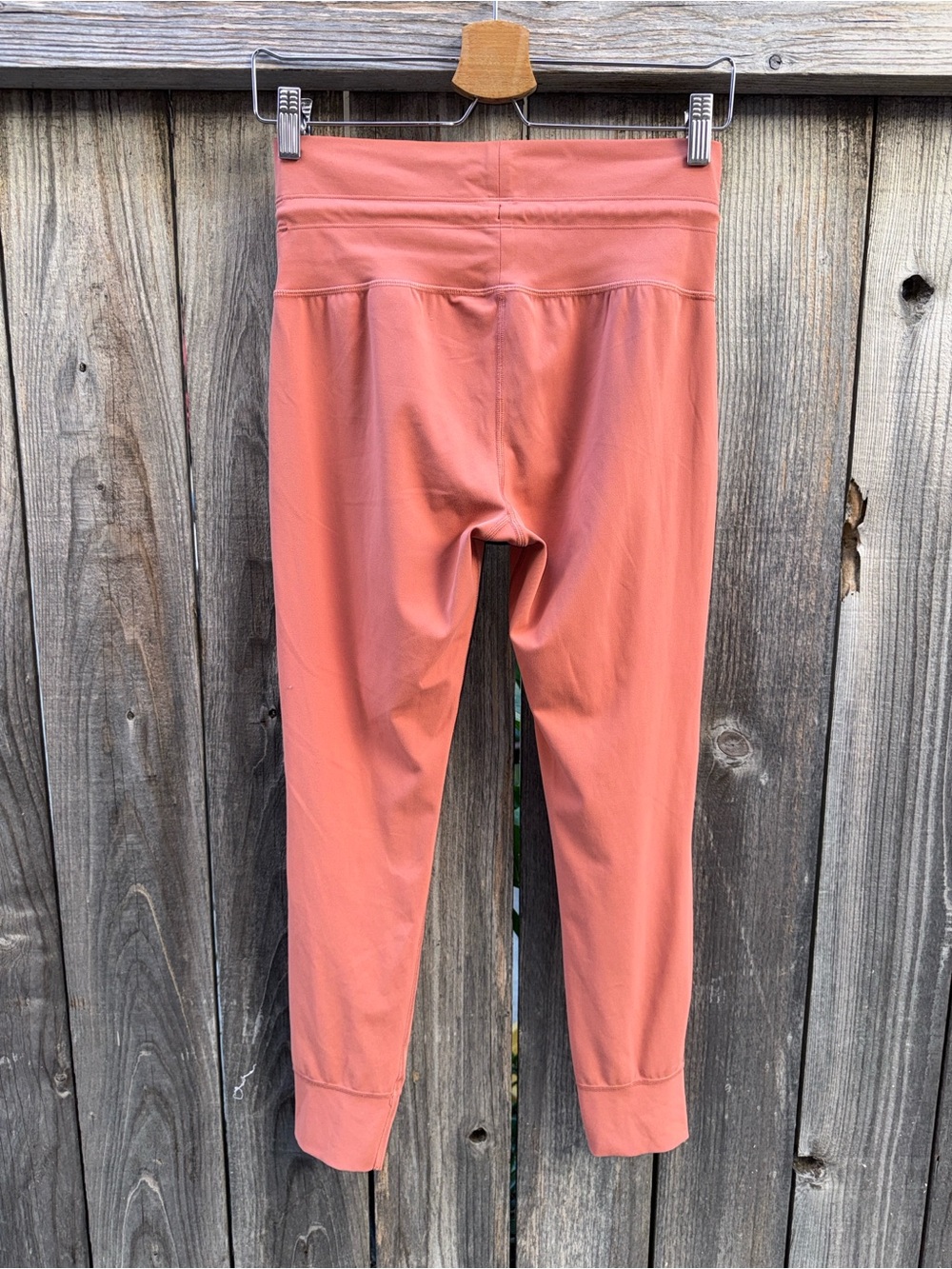 Vuori Daily Form Legging Size Medium - Picture 4 of 7